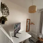 Cozy Single Room Near Station