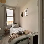 Cozy Single Room Near Station