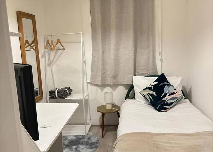 Cozy Single Room Near Station