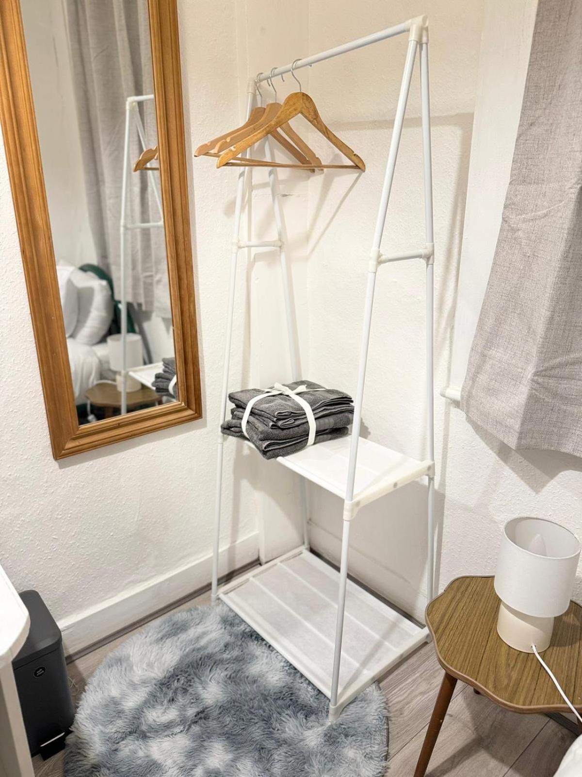 Cozy Single Near Station *